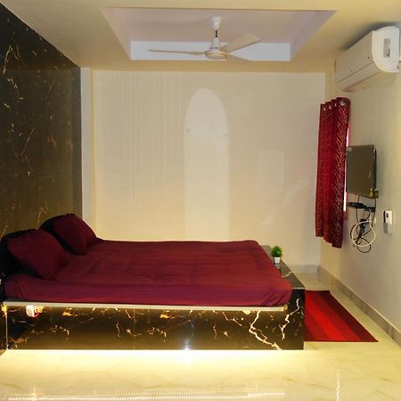 Hotel Hcb Brahmapur Zewnętrze zdjęcie