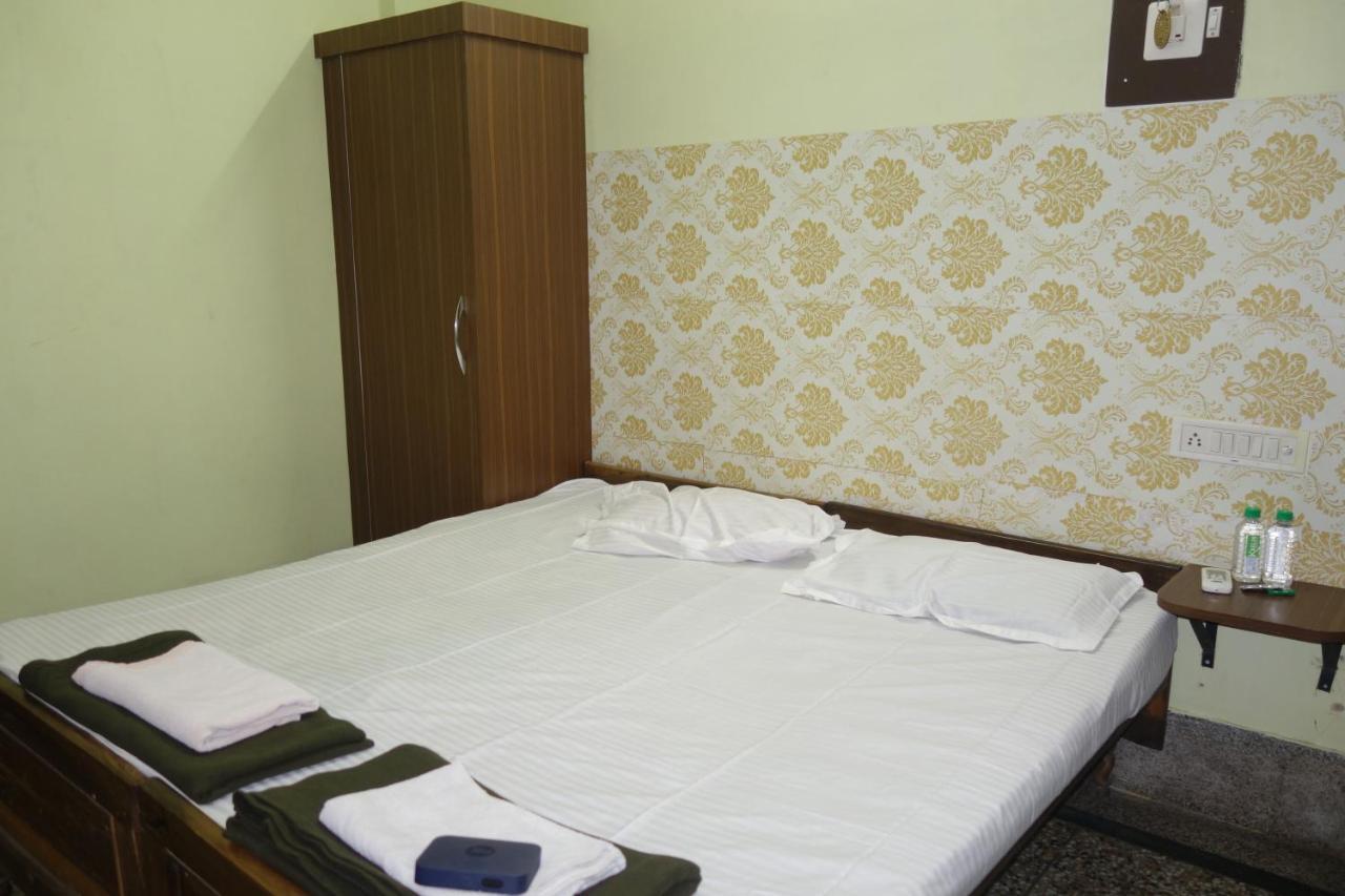 Hotel Hcb Brahmapur Zewnętrze zdjęcie