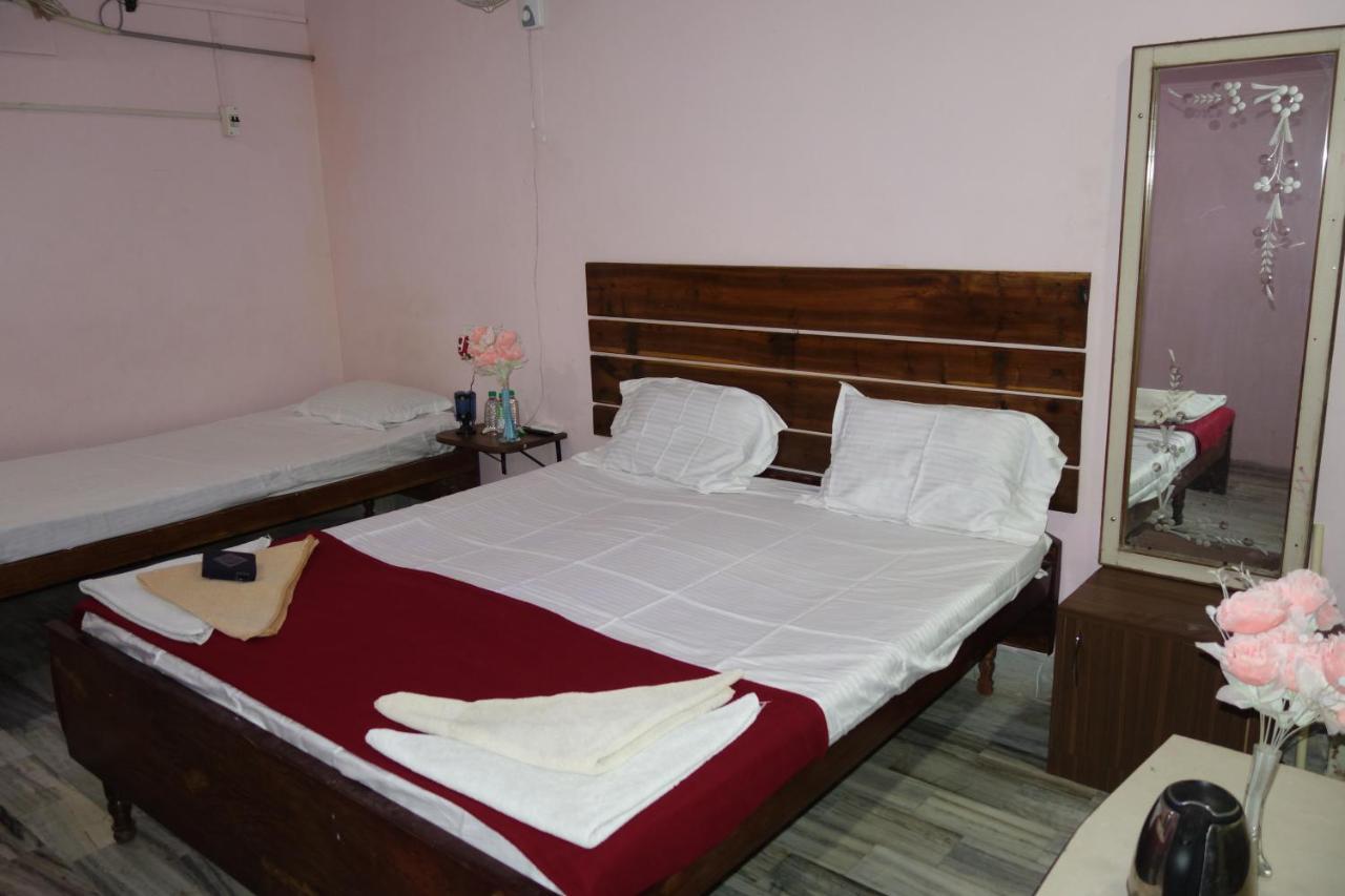 Hotel Hcb Brahmapur Zewnętrze zdjęcie
