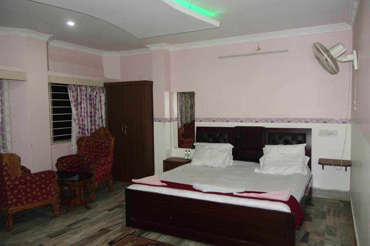 Hotel Hcb Brahmapur Zewnętrze zdjęcie