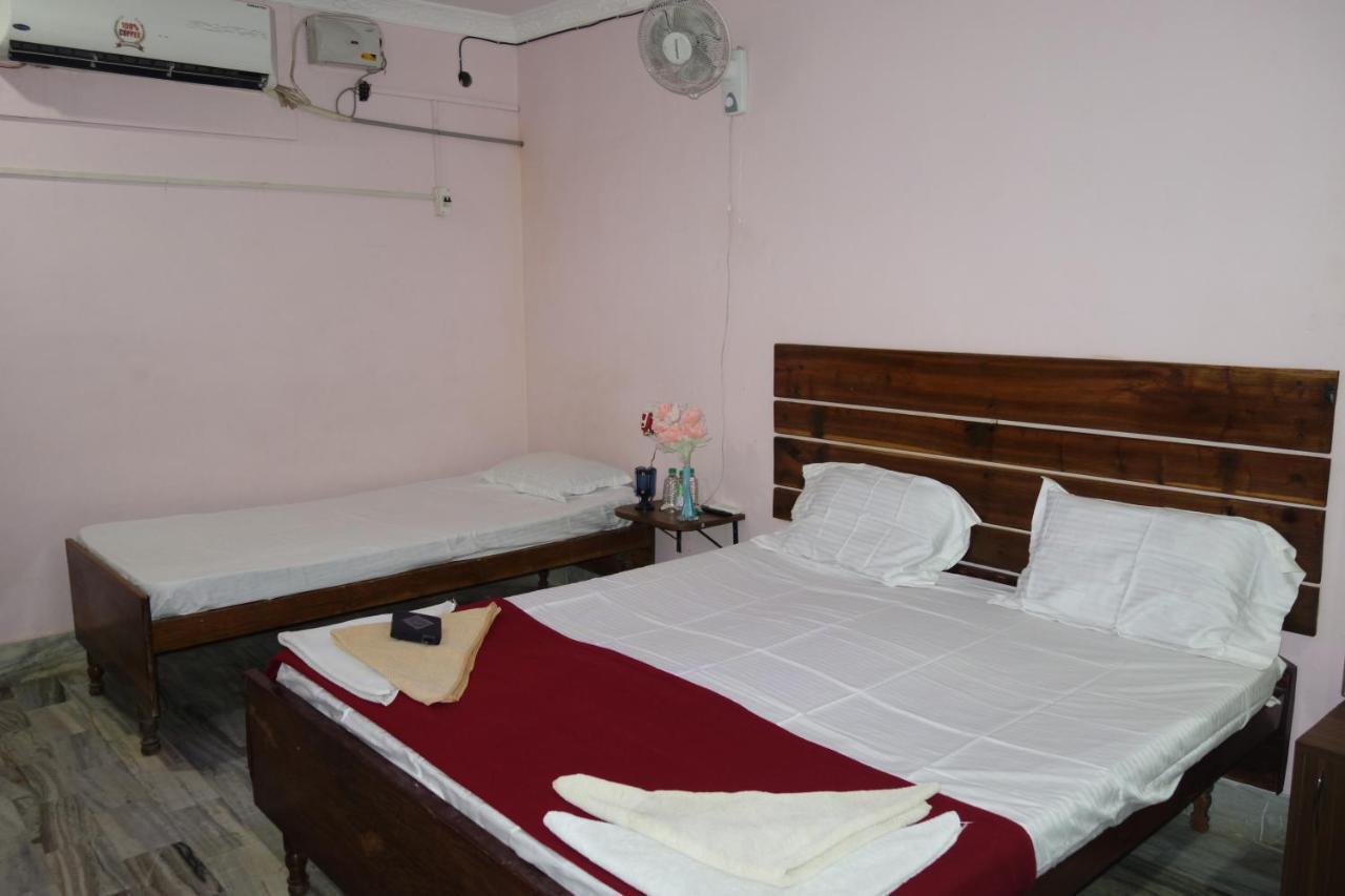 Hotel Hcb Brahmapur Zewnętrze zdjęcie