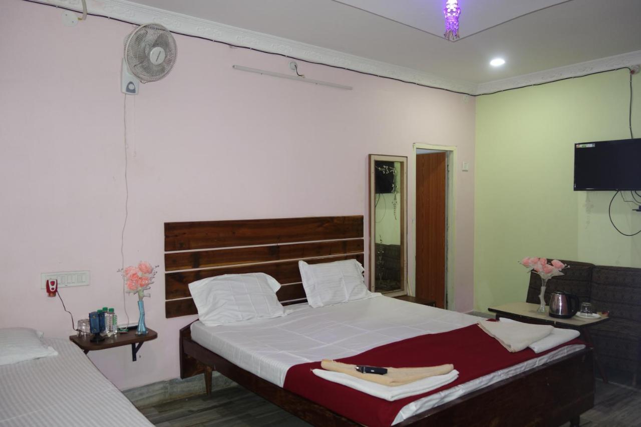 Hotel Hcb Brahmapur Zewnętrze zdjęcie