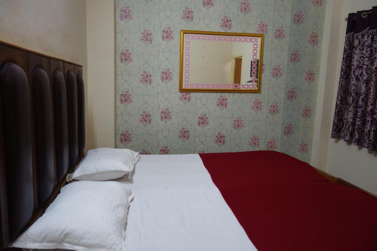 Hotel Hcb Brahmapur Zewnętrze zdjęcie