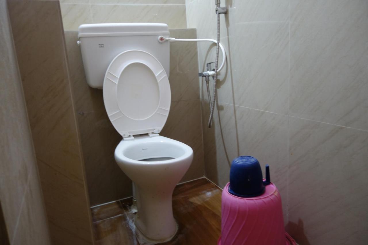 Hotel Hcb Brahmapur Zewnętrze zdjęcie