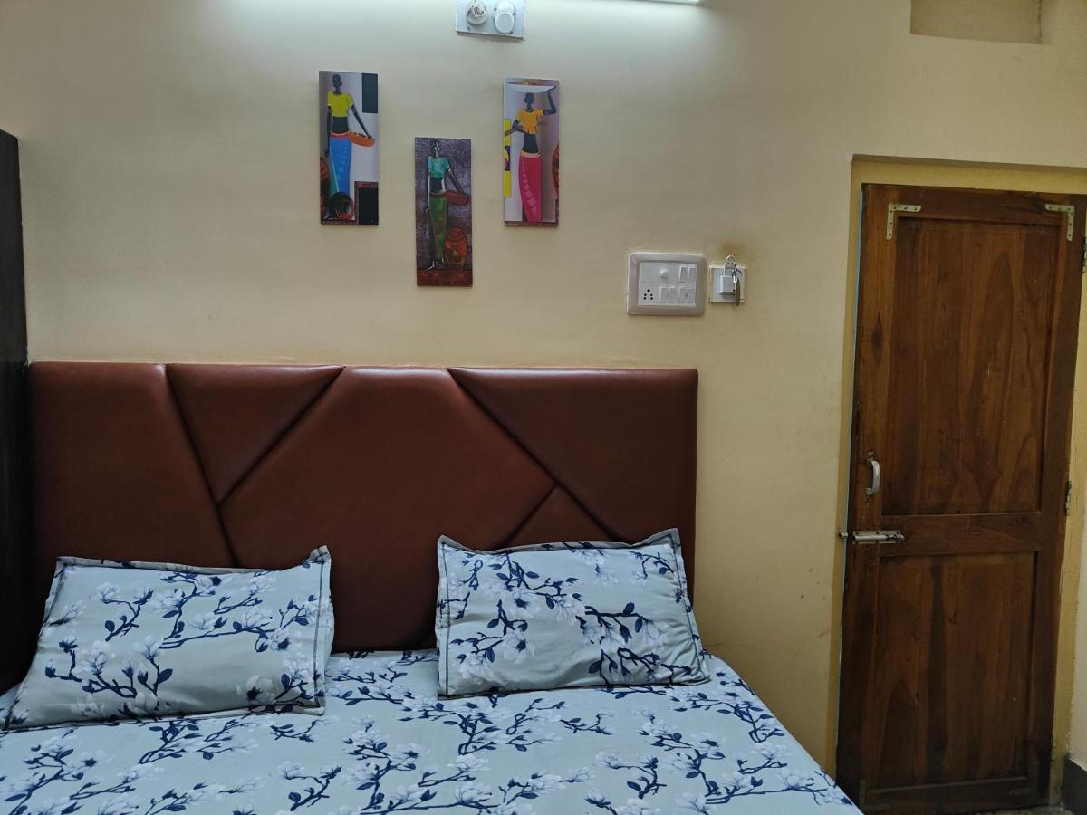 Hotel Hcb Brahmapur Zewnętrze zdjęcie