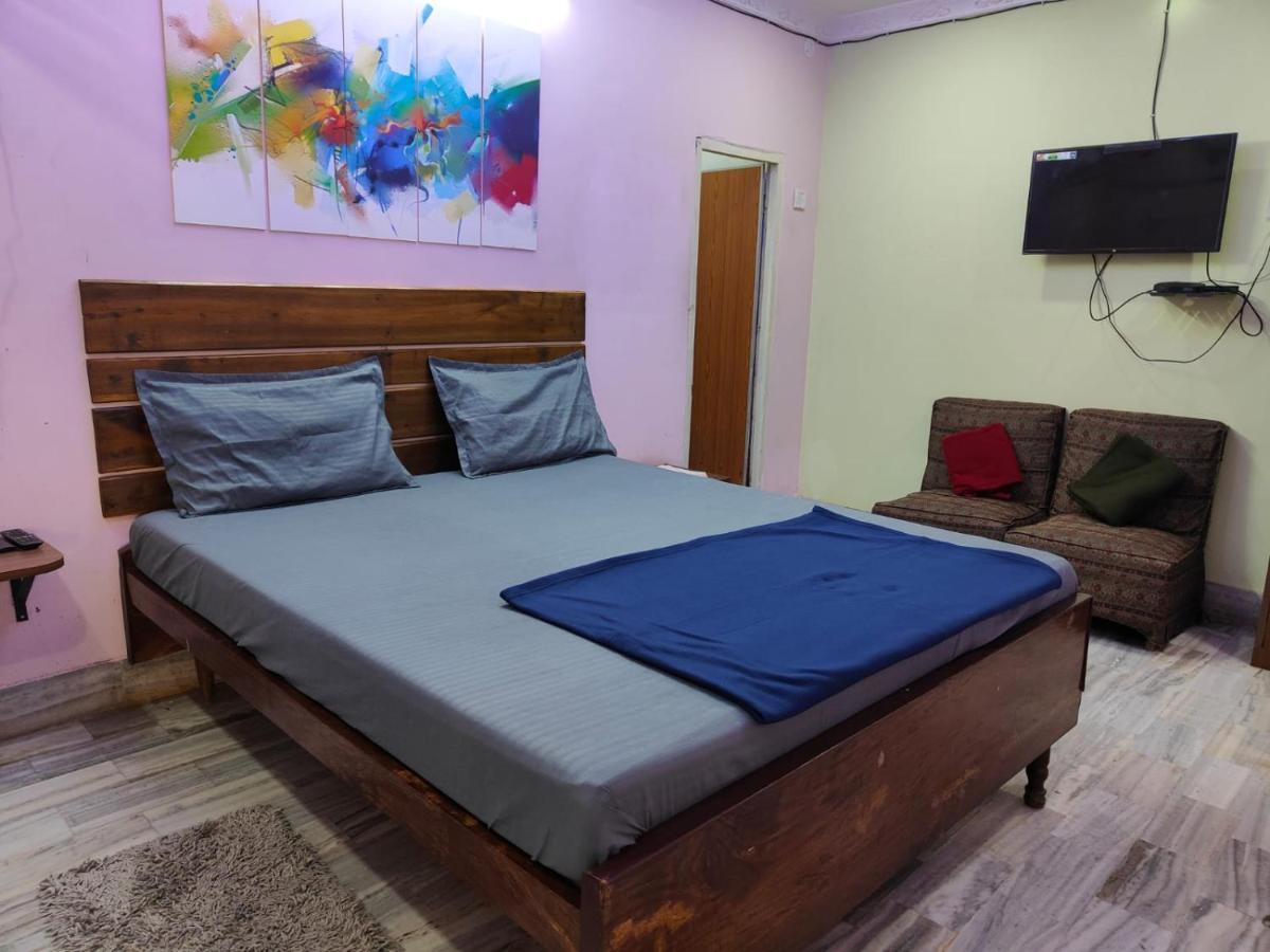 Hotel Hcb Brahmapur Zewnętrze zdjęcie