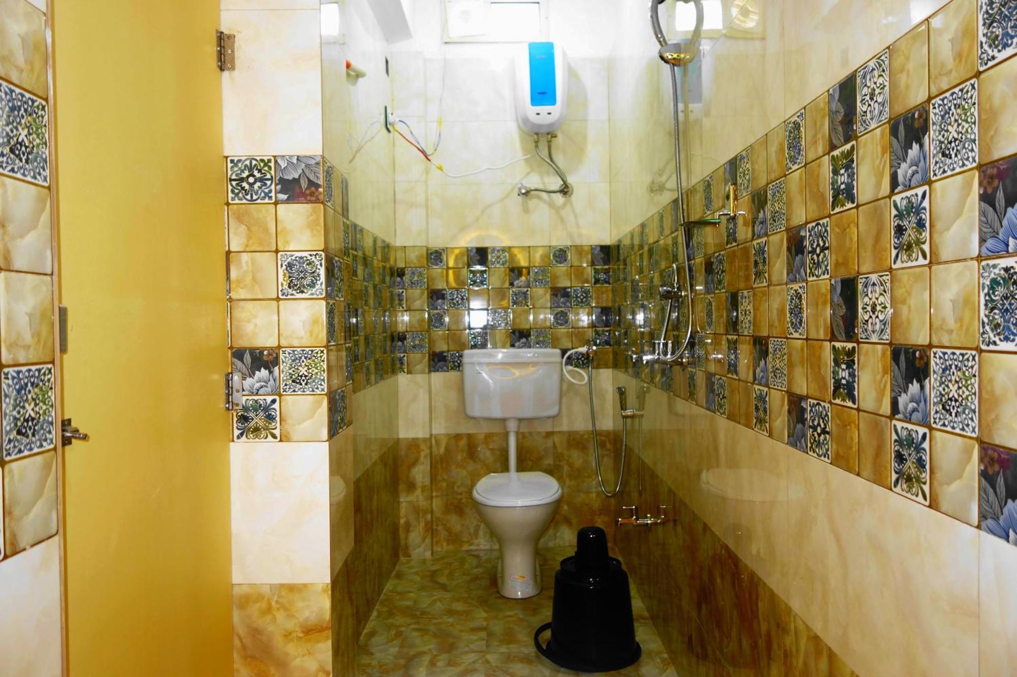 Hotel Hcb Brahmapur Zewnętrze zdjęcie