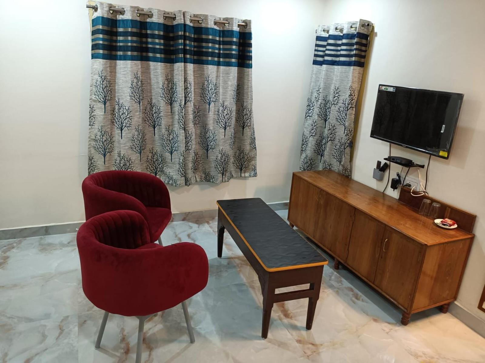 Hotel Hcb Brahmapur Zewnętrze zdjęcie